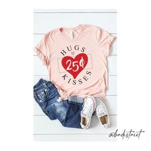 "Hugs or Kisses" Graphic Tee Peach Medium